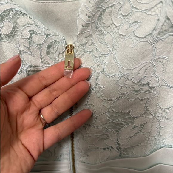 Beautiful flowy dress-BNWOT - Picture 6 of 10